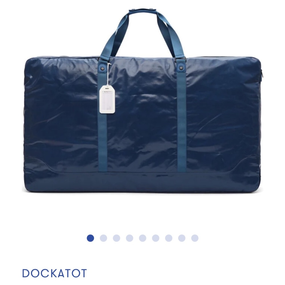 Dockatot travel bag - only used a few times - vey convenient